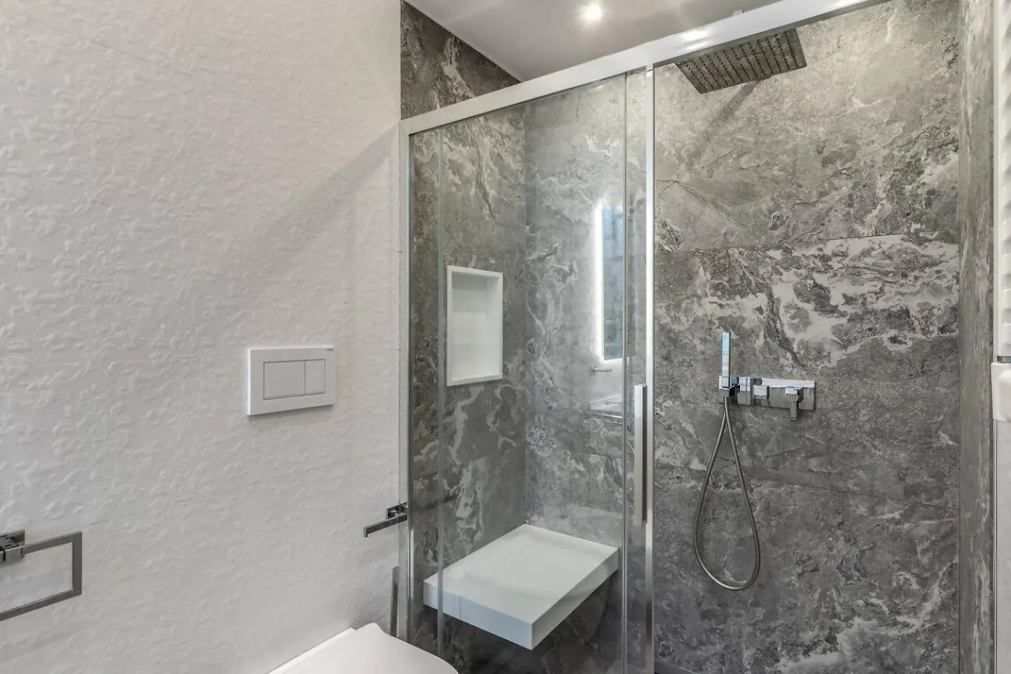 Luxury Flat With Terrace By Historic Center Appartement Rome 0*,  Italië